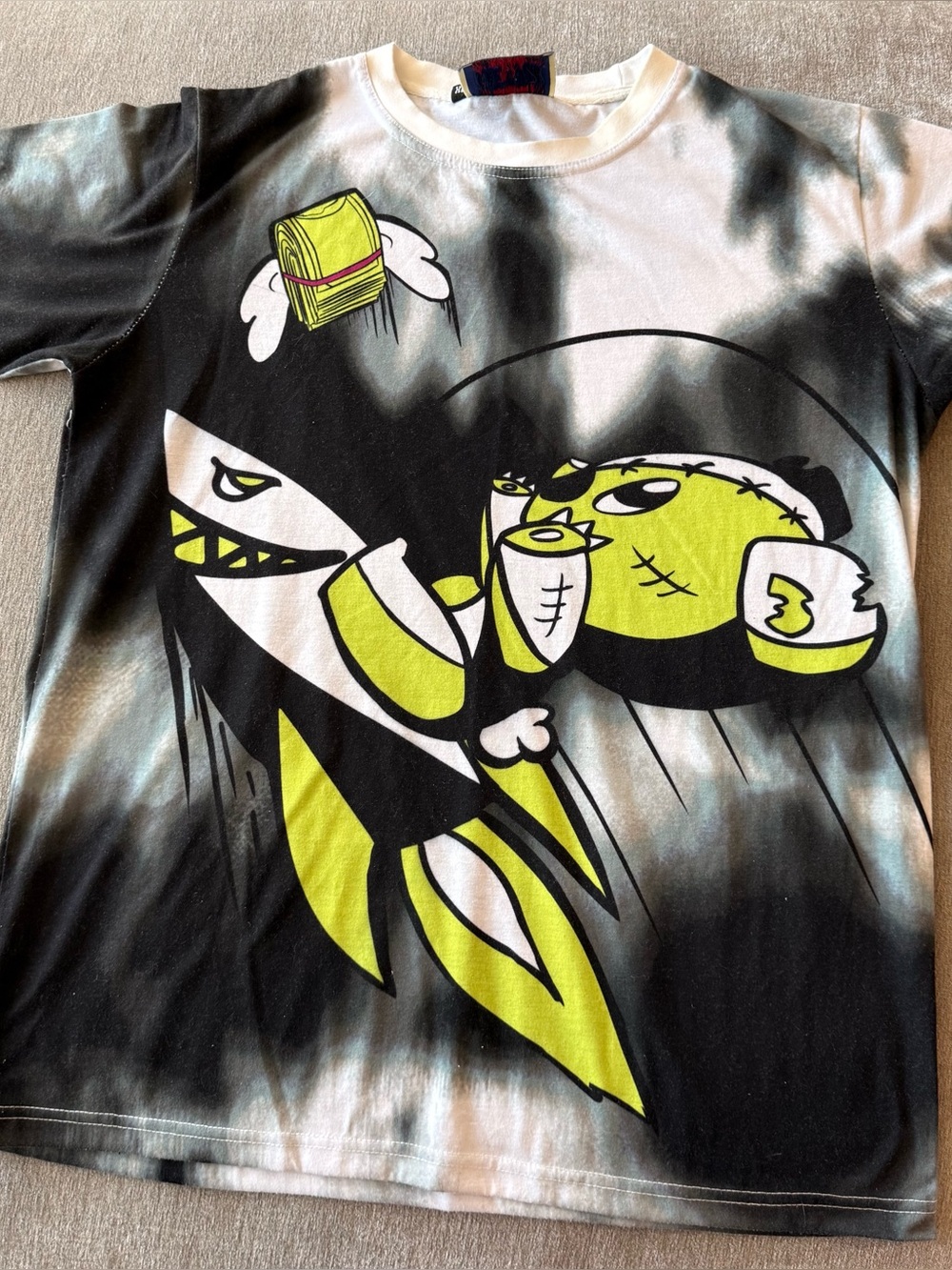 Retro Label Men’s Graphic Tie-Dye Tee with Neon Chartreuse Character (XL)
